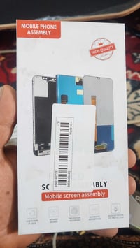 شاشه • ايفون ١٢ • ايفون ١٢ برو