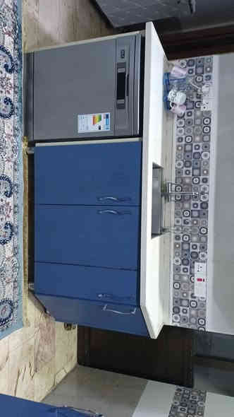 السلام عليكم
للبيع كاونتر تركي 
الوجه مرمر كوارتز 
والهيكل المنيوم 
والابواب MDF
السعر مليون 
مكاني بغداد الكرخ
***********
