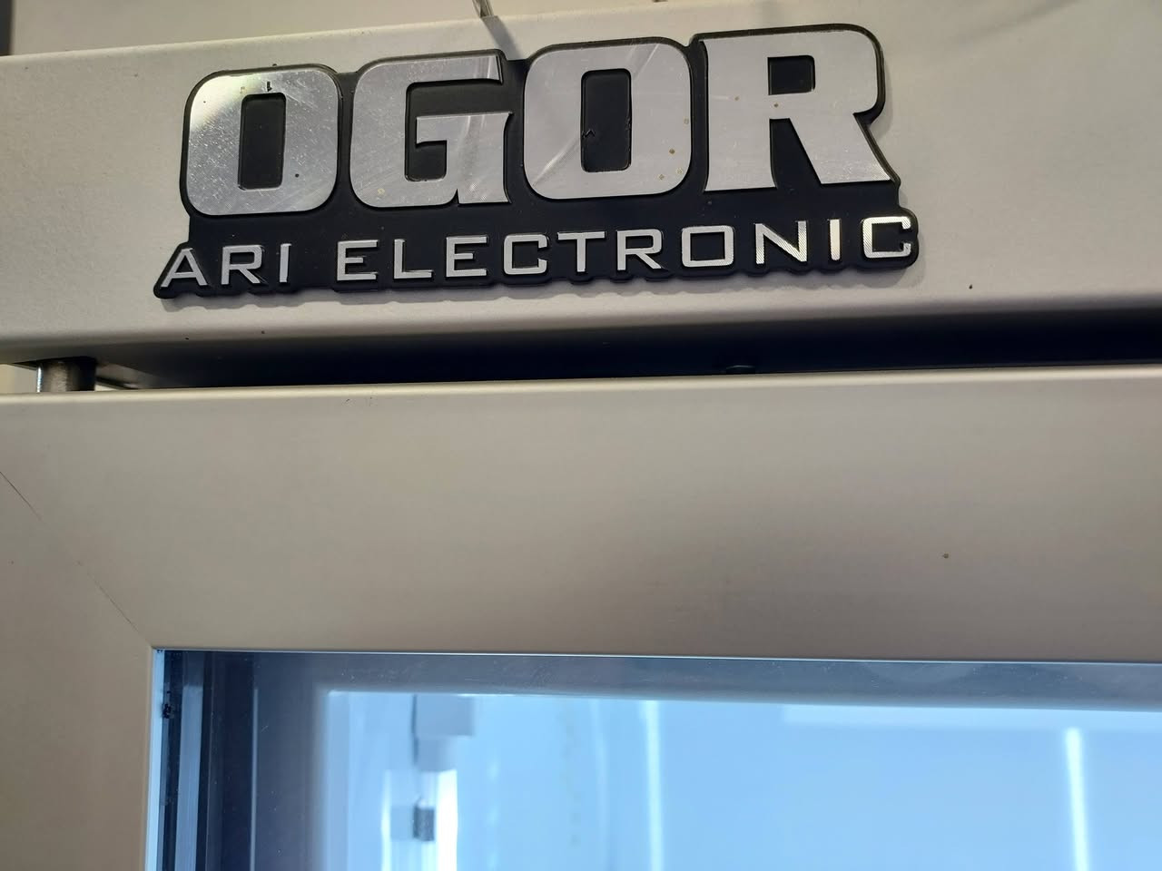 بەڕادی دوو دەرگا زۆر تازەو بێ عەیبە بە زەمان ٤ مانگ ئیشمان پێکردوە 
نرخی ١٠ وەرەقە 
شوێن سلێمانی


**إذا كنت صاحب هذا الإعلان وتريد حذفه لأي سبب، رجاءا أرسل رسالة إلى الدعم الفني**