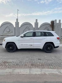 جيب كراند شيروكي لاريدو موديل 14 وارد كندي جاملغ وبنيد ونص الباب حادثه...