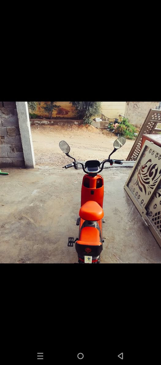 سلام وعليكم 
ملاحضه مكلف في النشر

موطور شحن للبيع باتريات جدد وتايرات
جدد ونشرات وبي فقل تاير وحساس بصمتين
واريع سويجاتات السعر 400 وبي مجال بسيط 
للتواصل ***********
