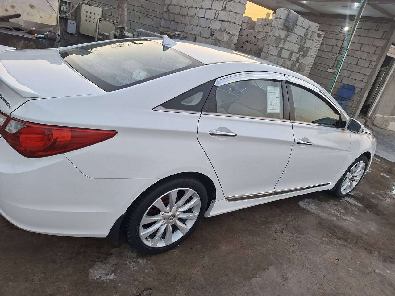 سونتا خليجي
موديل ٢٠١٠ رقم سليمانيه باسمي
مكينه 24  دوش  برغي ممفتوح بيها
حداديه جديده
ماشيه 184
مكفوله كفاله عامه 
ويل كب ١٧ كروم +تخم تاير 
شاشه+كامره
سياره مال بيت نضيفه خير من الله
السعر ١١٥ 
ديالى بعقوبه تقاطع القدس
***********
