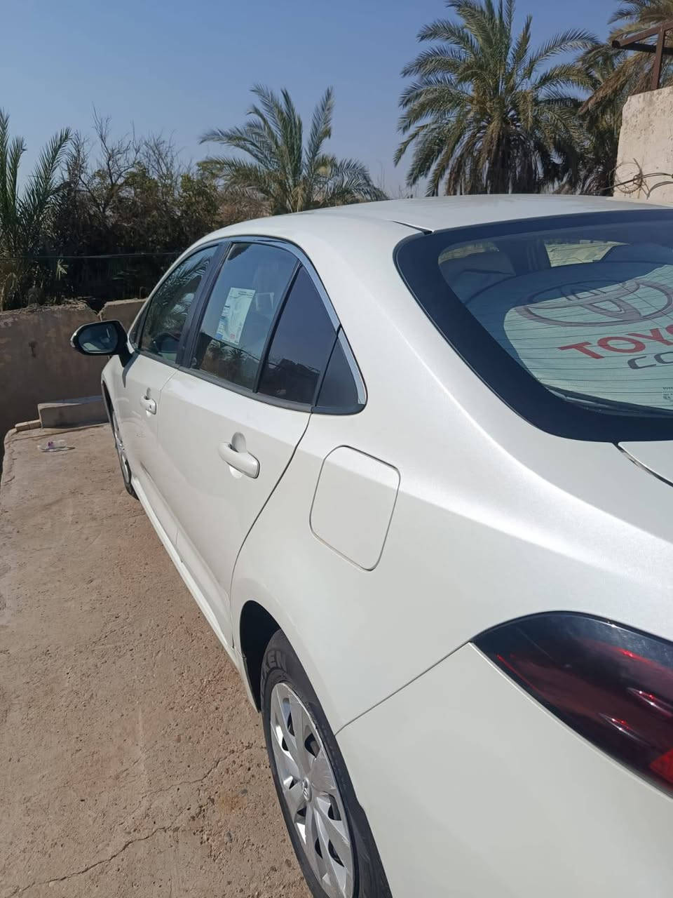 السلام عليكم ورحمة الله وبركاته
سيارة كرولا موديل 2021 شركة ساز  رقم اربيل  تحويل ثاني يوم بيها قبغ الصندوق صبغ شبر وبيها شخط اصبع تقريبا بالهلال الخلفي بدون دواخل وارباك سيارة مال موضف للستخدام الشخصي  محرك كير صدر امامي خلفي  كلى شرط  ماشية 150 السنوية جديدة الى 2031  السعر المطلوب    ملاحظة : 153 $
 اني مكلف بالنشر 
 رقم الهاتف . ***********
