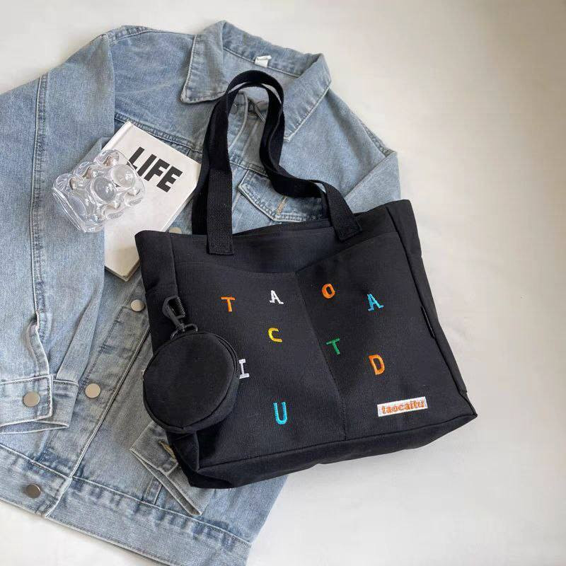 جنطة نسائية  
متوفر جملة ومفرد
قناتنا ع تليجرام:https://t.me/alplvtvv


**إذا كنت صاحب هذا الإعلان وتريد حذفه لأي سبب، رجاءا أرسل رسالة إلى الدعم الفني**