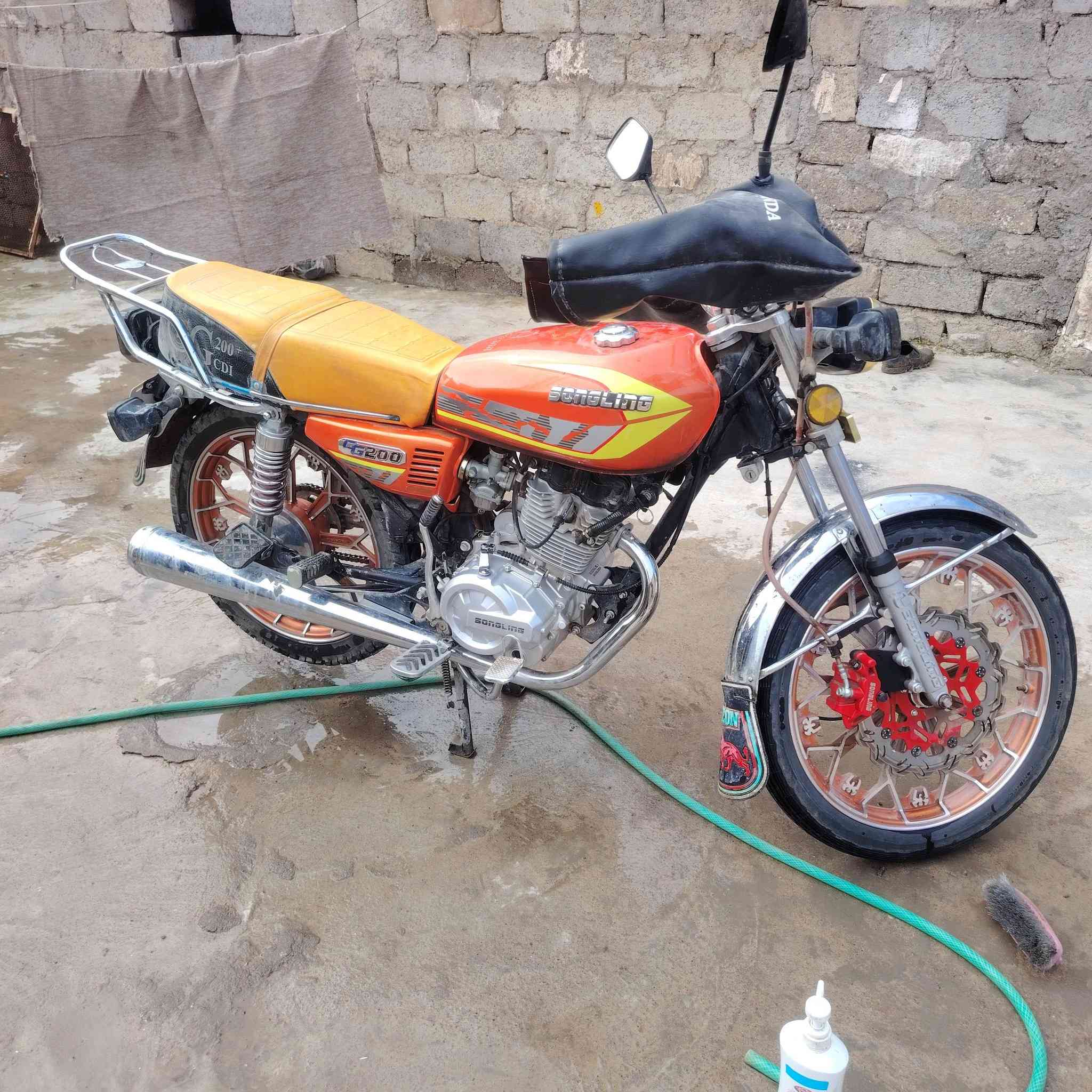 للبيع ماطور سافين سونيك وزن ثقيل شرط مكينه كبس منفيس اصلي موديل 2024 السعر تواصل ***********
