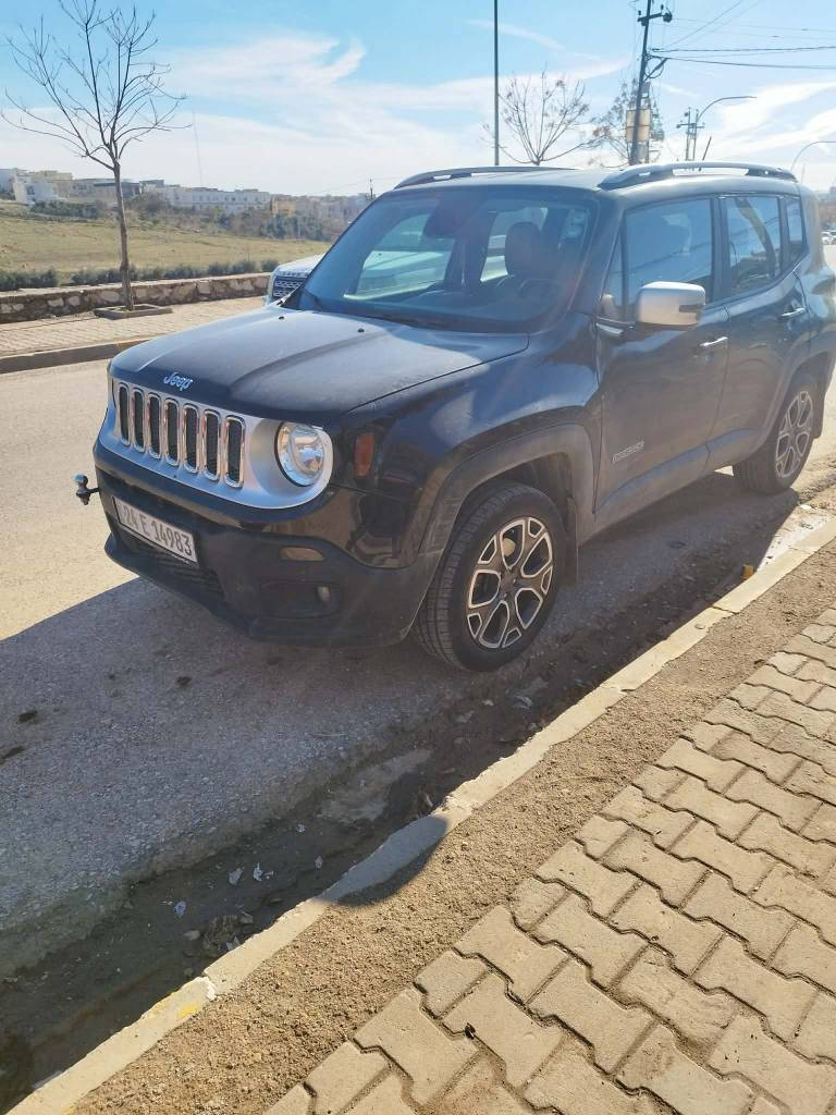 جيب رينكيد 4&4
لون : اسود
موديل : 2017
محرك :24 مرغوب
ماشيه : فقط 81 كيلو متر 
فول موصفات بس بدون سلايت
شاشه و كاميره 
أبواب امامي بصمه صندوق بصمه 
دبل اكسل بريك بصمه
كوشن جلد و كهربايي و هيتر و سوكان هيتر 
تحديد السرعه فول تحكم استرن سياره على وضع الشريكة سياره  بجم امامي و خلفي كبس ارباكات برده طاك بنسبة صبغ بس باب سايق و دنكات امامي بدون دواخل شرط و شويه مكانات صبغ
سعر بلاش 95 و مجال
گێڕ و محرك و دبل اكسل شرط
عنوان :عقره
موبايل :*********** اكر, نينوى
