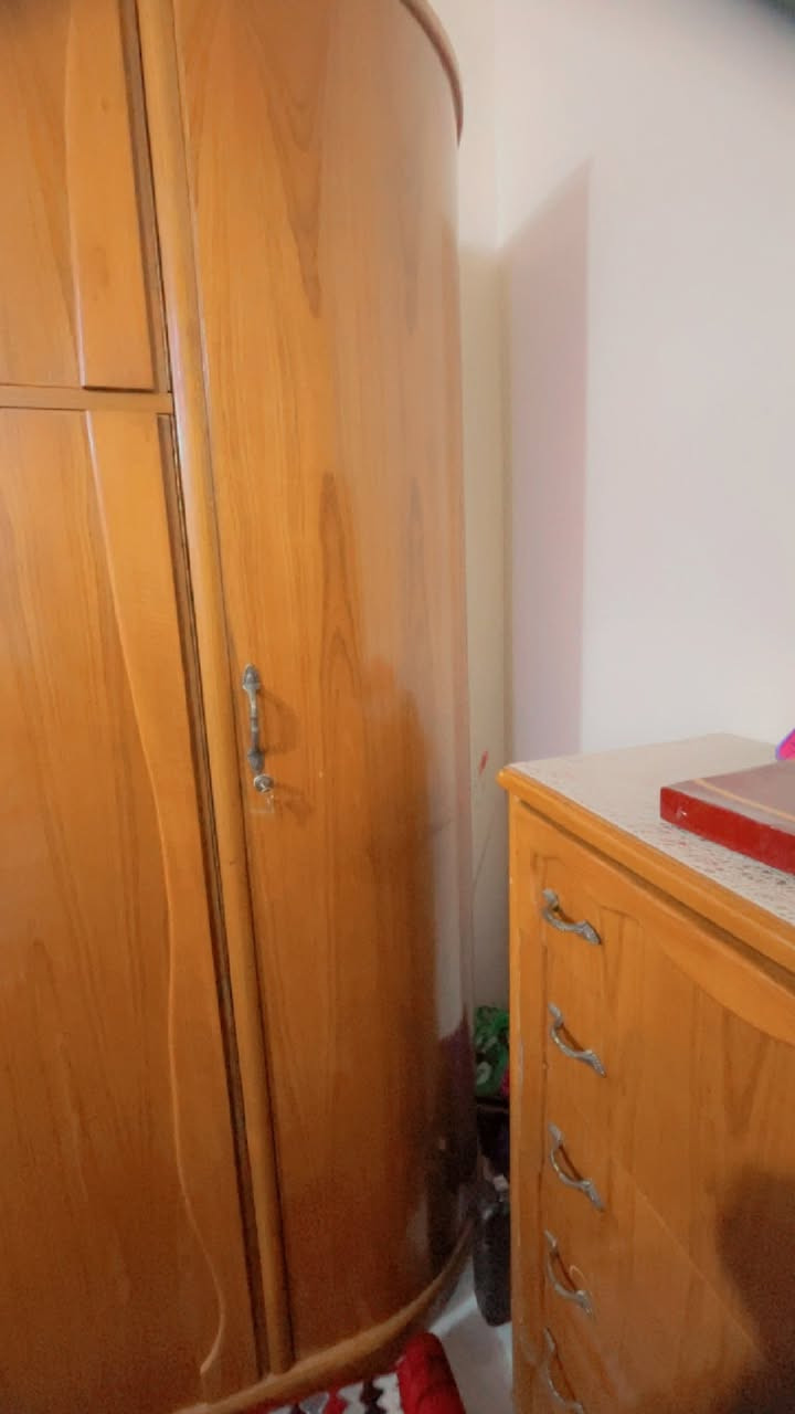 السلام عليكم غرفة تسكام خشب صاج بحالة جيدة السعرمليون ونص بيها مجال للشراي للعلم يوجد كومدي ثاني ومساطر للسرير جانبية بسبب ضيق المكان ماشاديهم المكان البلديات شارع المصرف


**إذا كنت صاحب هذا الإعلان وتريد حذفه لأي سبب، رجاءا أرسل رسالة إلى الدعم الفني**