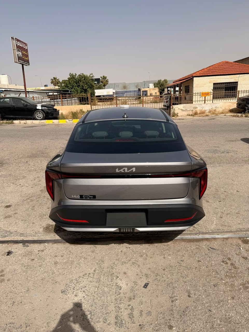 السلام عليكم kia k4 2025 Ex
الموديل 2025

مواصفات Ex

ماشية 6000 مايل يعني زيرو

حادثها واضح بالصور شغالة ماشية السيارة 

السيارة مطروحه بالحرة 11200$

واصل بغداد لمن لديةكتاب شهداء 12700$ 

يستلمها باليوسفية كامل 

للاستفسار ***********

او مراجعة مكتب الشهب للمزادات الامريكية والكندية للسيارات
