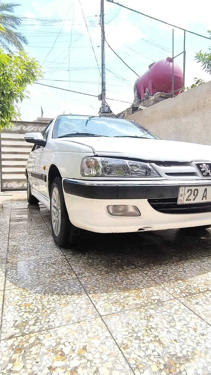 السلام عليكم
بيجو بارص 2015 خصوصي واسط رقم دولي 
كير و مكينة مكفولات
فقط ضربة بأسفل الباب الخلفي موضحه بالصور 
و بيها تكحيلات بسيطة
تبريد ثلج وي السويچ 
صدر امامي خلفي جديد 
تخم تاير + سبير جديد 
كهربائيات كلها شغالة 
مكاني بغداد معروضه ب49 و شرط التحويل
***********
