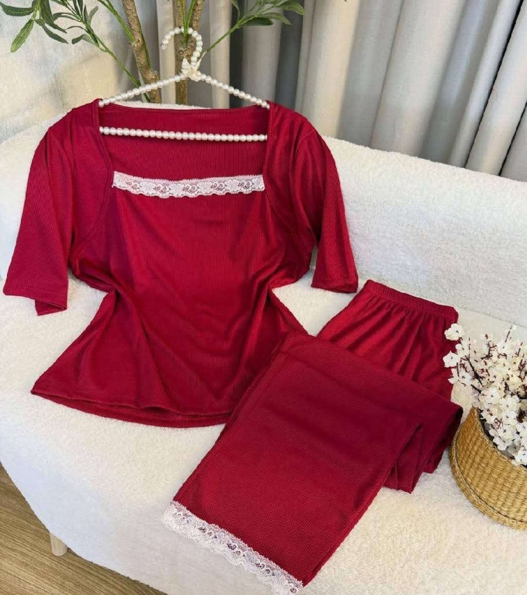 سيت نوم خامة فانيلي  اوفر سايز😍😍 
كمية محدودة استفسار خاص🌹
متوفر توصيل كافة مناطق🚚🚚🚚


**إذا كنت صاحب هذا الإعلان وتريد حذفه لأي سبب، رجاءا أرسل رسالة إلى الدعم الفني**