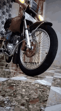 السلام عليكم دراجه تايجر موديل 25 للبيع المكان بابل محاويل ناحيه الامام السعر 750 وبيا خمسه قير ***********📞
