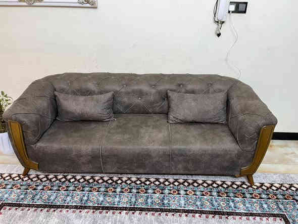 تخم ٥مقاعد مع طبلات للبيع بسعر ٢٢٥ وبي مجال للاستفسار الاتصال ع الرقم *********** المكان الكاظميه
