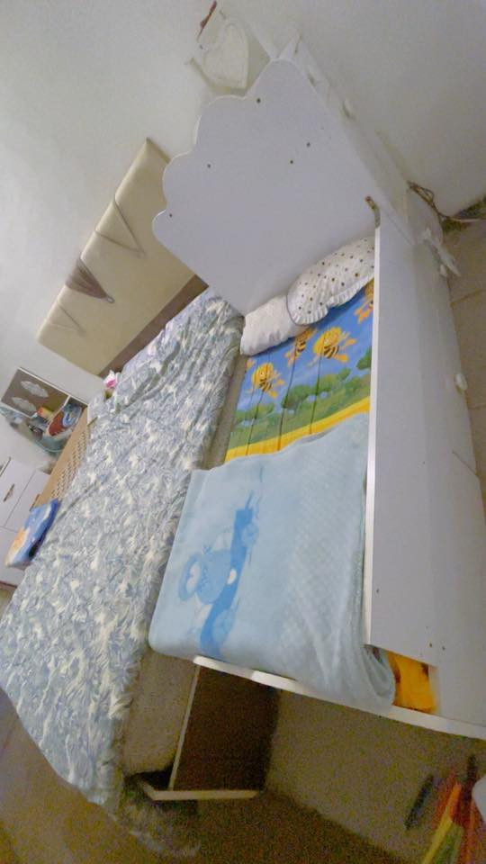 مرحبا، احبائي هذا التخم للبيع ويا الدوشك مالته والجربايتين مال الجهال هدية مابي اي عيب او كسور الي يريده يخابر على هذا الرقم ***********
