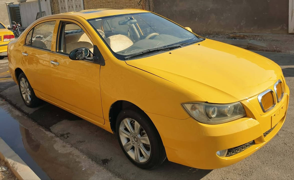 ليفان 620 موديل 2013 رقم واسط رقم الماني
صبغة جديدة تبديل جاملغ امامي والباقي كفالة شرط الفحص مكينه كورلا شد جديدة كير عادي تكدر تشد اوتوماتيك حدادية جديدة  تبريد عوزه بس غاز سيارة جديدة وخير من الله   العنوان واسط السعر 40 
***********
