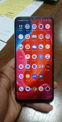 ريلمي C21 • ٦٤ • شاشة مفطورة