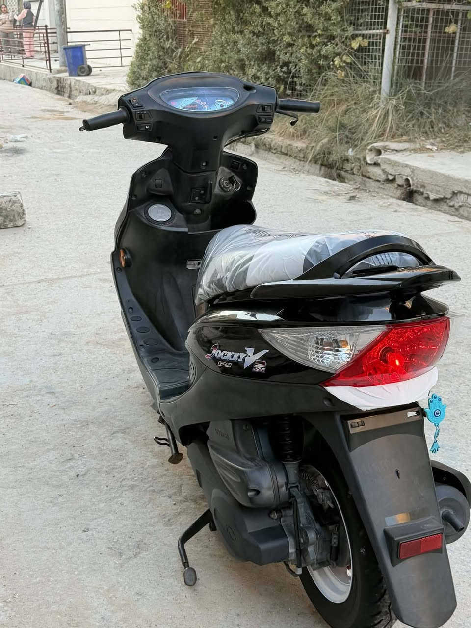 سلام عليكم دراجه كامكو للببع كفالة ب900وبيه مجال بسيط  ***********
