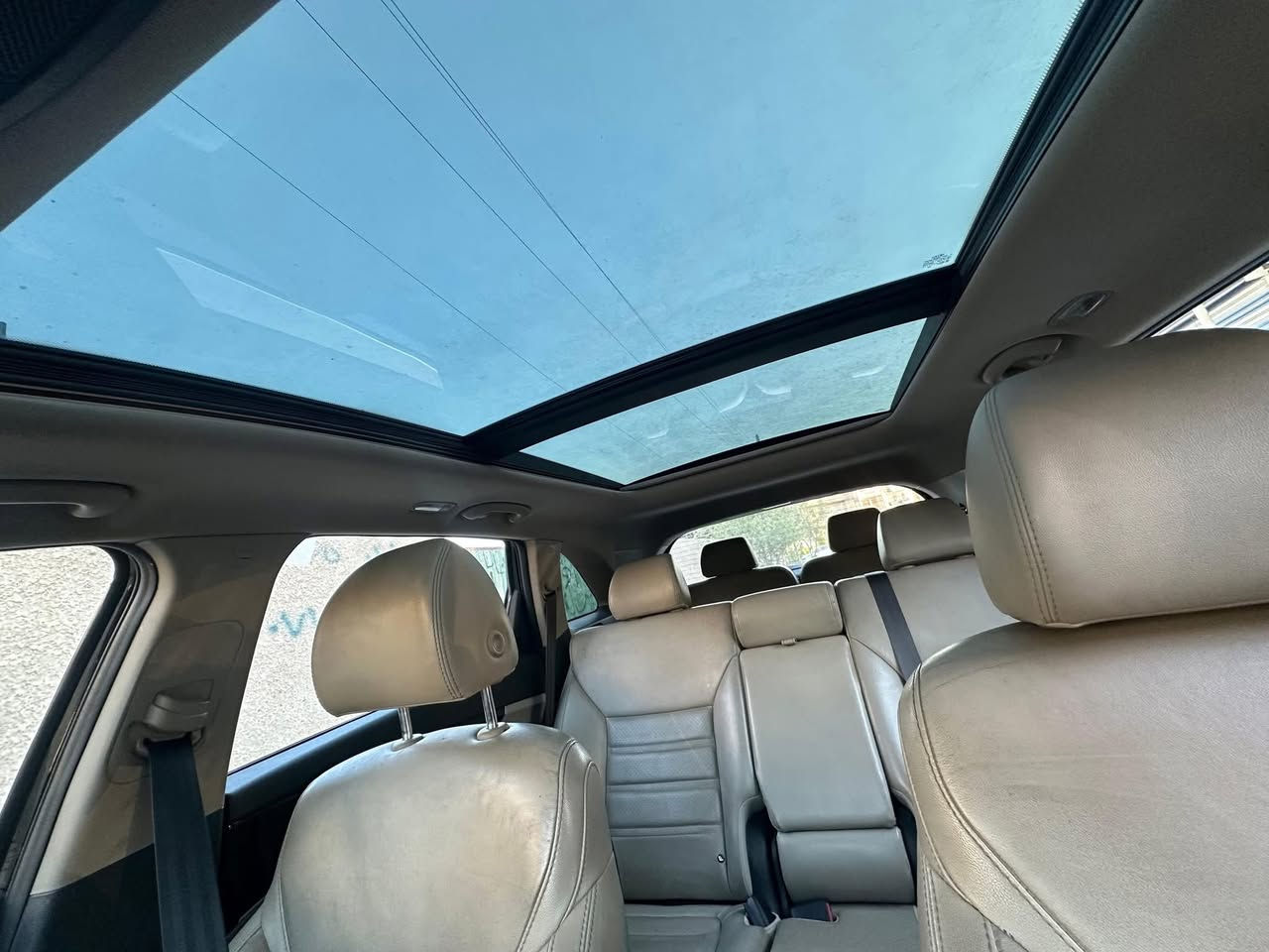 سورنتو موديل 2020 فول 1/1
فول فول مواصفات 6 سلنرد بارنوما 
7 راكب 
سلايد روف 
نقطه عمياء 
نضام تحديد مسار 
رادار امامي خلفي 
3 قطع تبريد 
باب صندوق كهرباء 
ماشيه 61 الف 
4 انضمه قياده 
كشتات جلد 
تدفه بل كشنات 
جام 4 اوتو
محرك كير واير بشرط ماشية 61 الف 
سيارة حيل نظيفة كلشي عل بلاد جديد 
سنوية هزة كلشي جديد مدفوع لـ
باسمي السنوية بشرط تحويل وغرامـة
سيارة مابيـها دينار مصرف كامل من كل نواحي
رقم صاحب السياره ***********
السعر190
