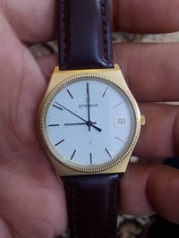 ساعة يد • نظافة ممتازة • قطر ٣٦