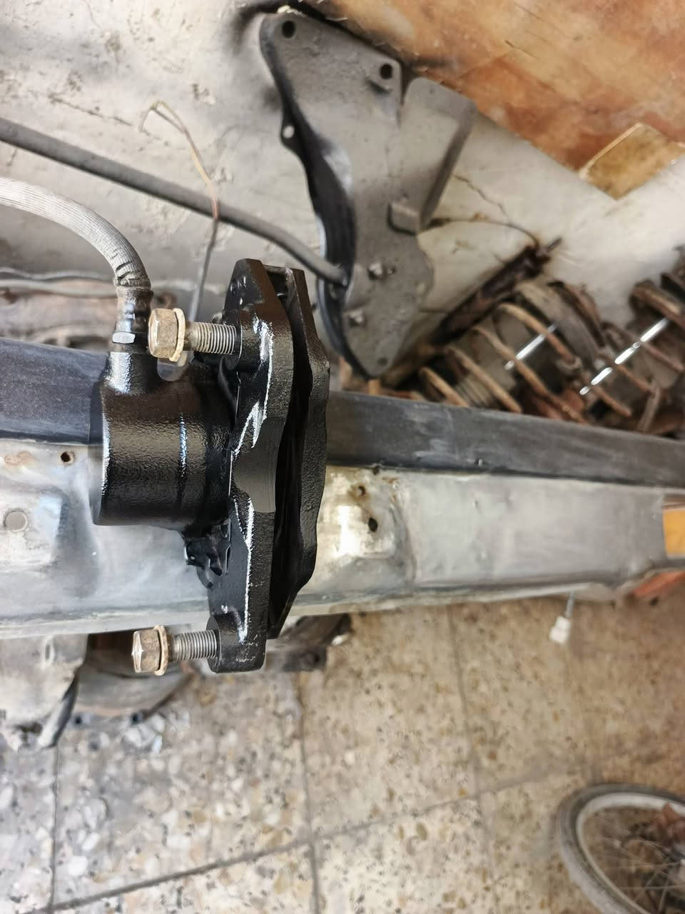 ادوات كرونا جديد وتفصيخ اصلي شركة اي شي تحتاج اتصل واتساب *********** عنوان المحل  باب الشرجي مقابيل محطة وقود البتاوين احمد ياباني
