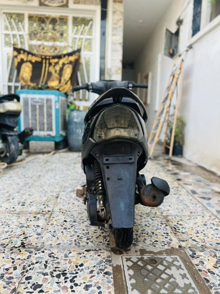 سلام عليكم دراجة ماكس البيع نكرة سلف محرك ناعم السعر 350قفل المكان جسر ديالة جديد الرقم ***********
