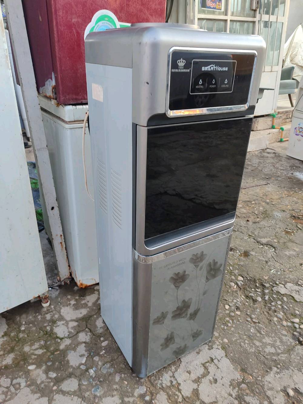 طباخ خمس عيون بلازمه النوعيه بوش شرط شغال ونظيف براد ماء النوعيه رويال الرحماني شرط الشغل والنظافه وضع شركه ثنينهم ما مصلحين  ***********//***********