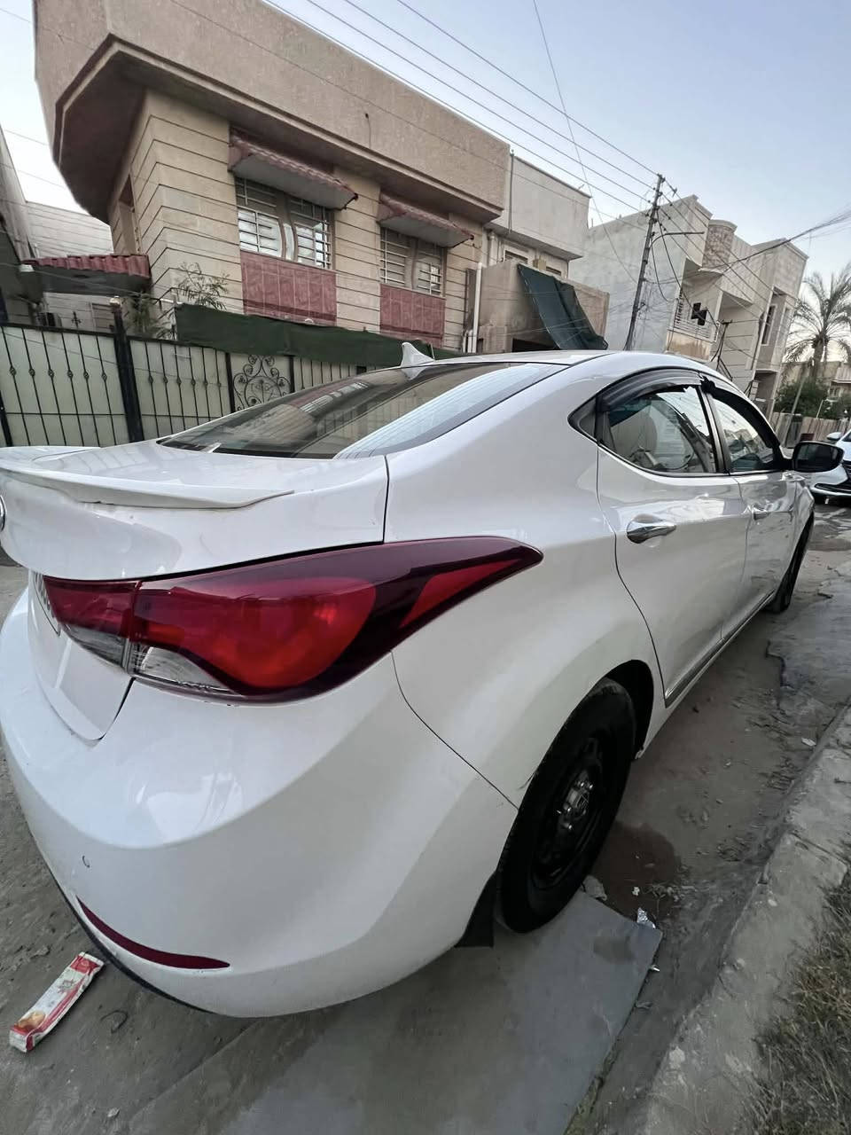 السلام عليكم النترا خليجيه موديل ١٤ للبيع بيها قطعتين جاملغ امامي مبدل وجاملغ خلفي صبغ بدون دواخل بدون ايرباك كير مكينه تدفيه تبريد مكفولات حجم المكينه ١٦٠٠ ماشيه ١٨٨ كم السعر ١١٥ عنواني بغداد الغزالية ***********
