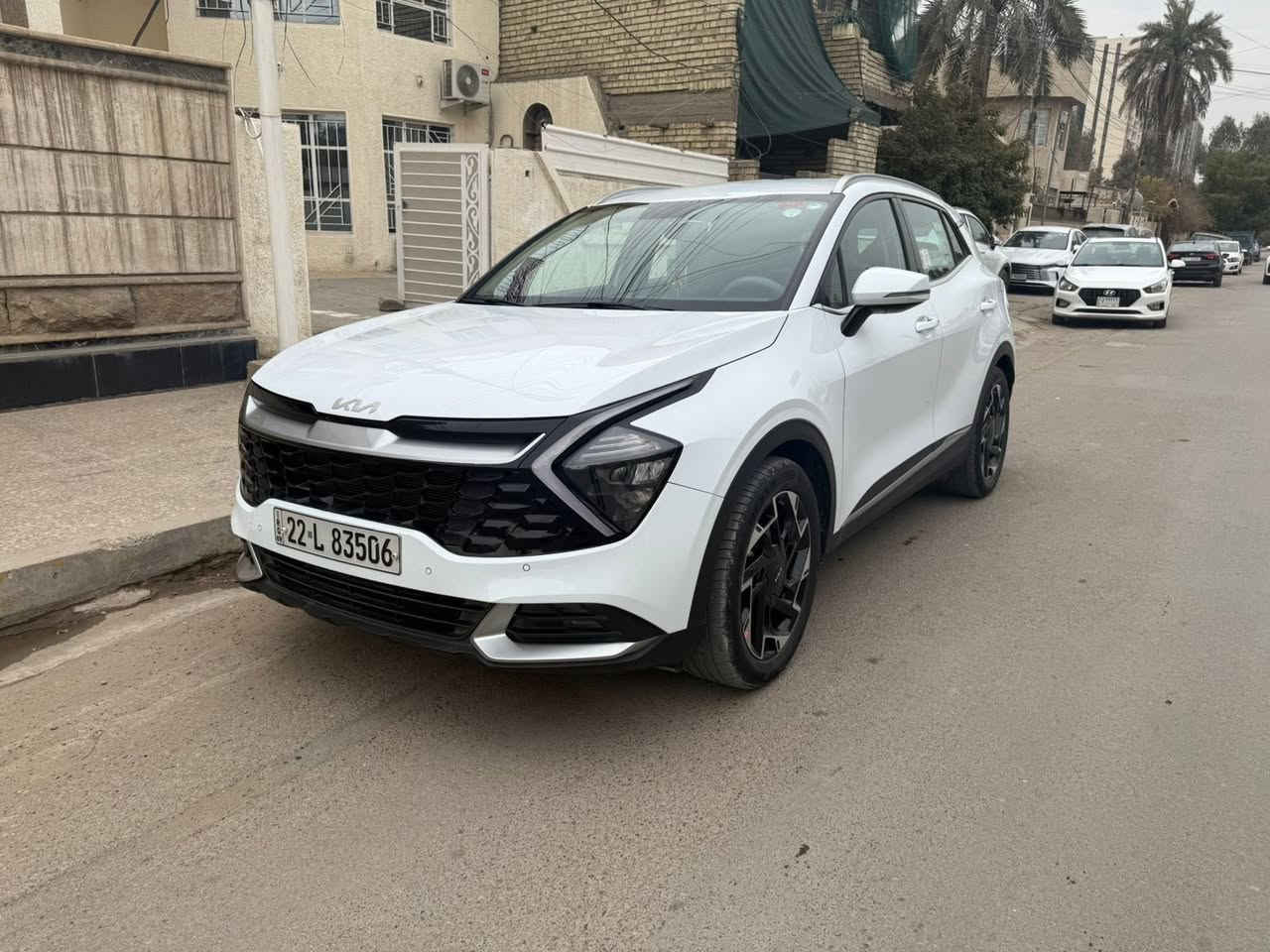 السلام عليكم
كيا سبورتاج للبيع 2024 لون ابيض 
مكفوله كفاله عامة من كلشي مابيه اي نقص
السيارة ماشية 40 الف 
رقم اربيل شركة نيم الدولية هزة تسقط بشهر الرابع 
والسنوية 2029
مواصفات:-
فول مواصفات للاخير من عدا الفتحة 
جنطة كهرباء 
حساسات امامي خلفي 
اربع بصمات 
رادار 
نقطة عمياء 
كامرة دواره 
مود درايف 
اوتو هولد 
كار بلي 
فول تحكم كراسي كهرباء
وبعد بيه هواي مواصفات 
مكانه الدورة بغداد 
الرقم:-
***********
226 ورقة وبيه مجال
