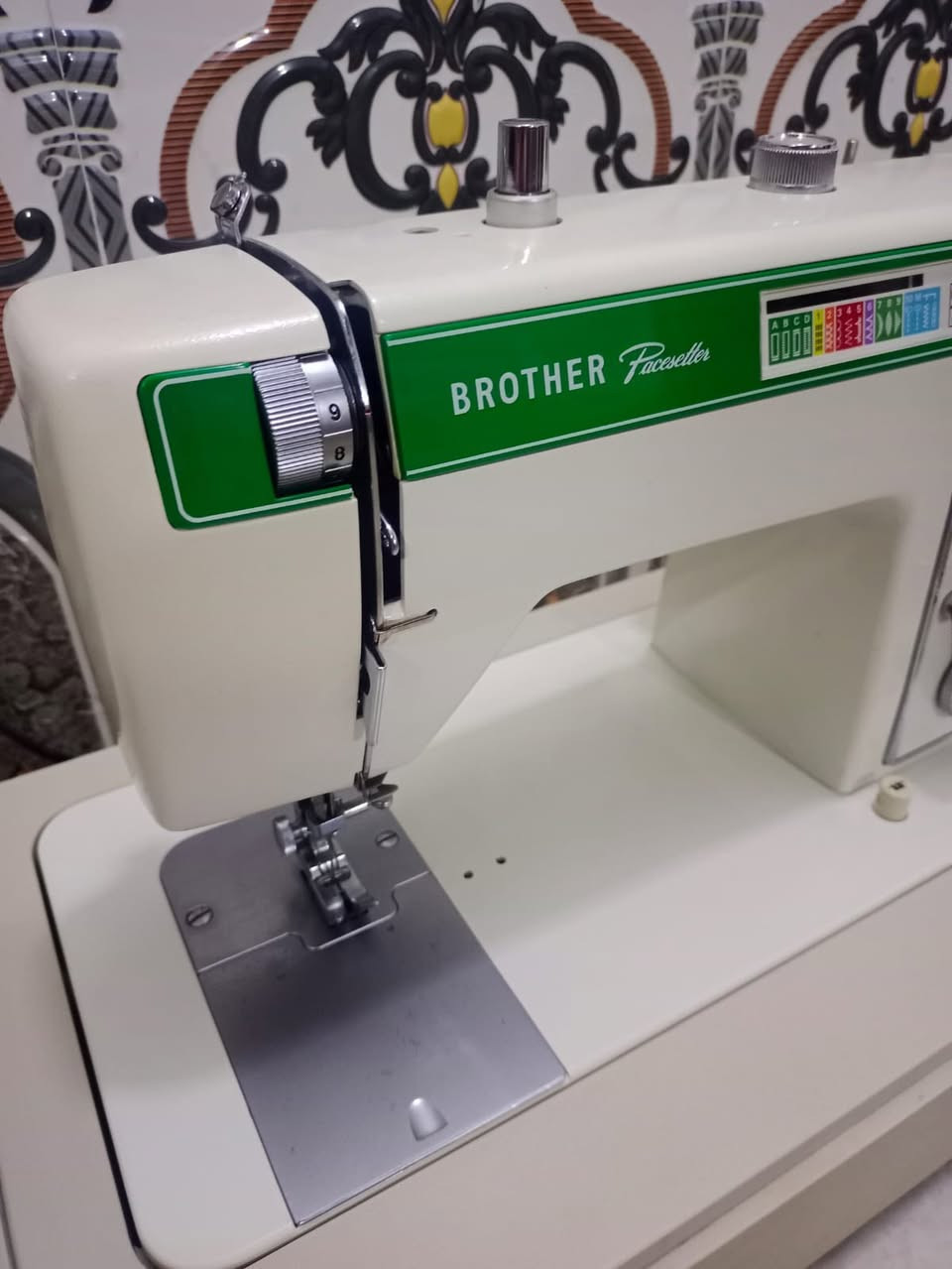 مكينه جديده ونضيفه
الرمادي الثيله الشرقيه قرب مدرسه احمد شوقي هي والميز.
***********
