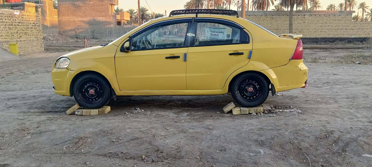 السلام عليكم افيو للبيع 2009مكينه بيه تبخير قليل كير حداديه تخم تاير كله جديد شاشه كهربايات كله شغال السعر ٤٨وبيه مجال المكان حله 
رقم الهاتف ***********
