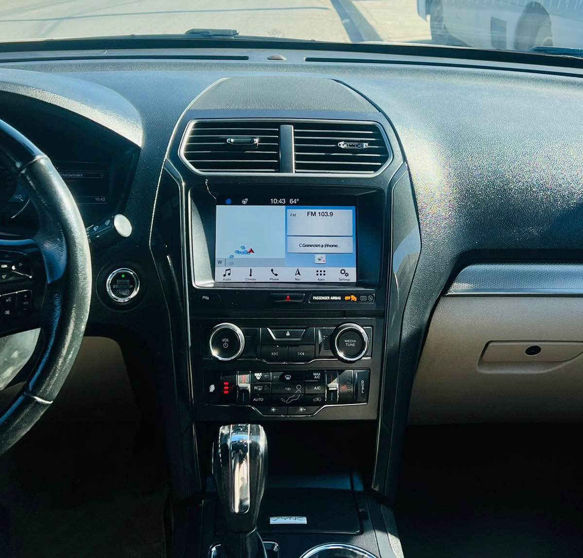 FORD EXPLORER XLT 2018

💠 الفئة XLT   
  (فول مواصفات بدون فتحة)

💠 السعر : 165 $

💠 الموديل 2018 ابيض

💠 ماشي 99 ميل (حقيقي)

💠 المحرك 6 سلندر 

💠 القدرة ( 3500 )

💠 المواصفات 
▪️بصمة 
▪️كشن جلد
▪️كشنات هيتر
▪️جنطة كهربايي جلاق
▪️كوشن ثلاث مقعد
▪️ابواب بصمة
▪️دخول ذكي 4 ابواب 
▪️تشغيل عن بعد 
▪️ داخل (كريمي)
▪️تحكم ستيرن 
▪️رادار جانبي 
▪️رادار امامي وخلفي 
▪️اوتو ستوب ستارت 
▪️شاشة كبير
▪️كاميرا 360
▪️كشنات كهرباء 
▪️وضعيات قيادة 
▪️تحديد مسار 
▪️تبريد مركزي 3 قطع
▪️اوامر صوتية 
▪️ثلاث مقاعد سبعة راكب و تبريد مركزى
▪️كير رياضي 10 سرعات 
▪️لايت لد 
▪️ويل 18
▪️مانع انزلاق 

💠 سيارة بابين جملغ صبغ بدون ضرر داخل ارباكات بجم كبس كل بشرط 

💠كير محرك صدر تبريد كهربائي كفالة عامة بشرط

💠رقم شانصي1fm5k7d87jgb08189  

لاتصال او واتس على الرقم 
رقم فايبر + واتسابا
 *********** اسيا
*********** كورك
‏‎‏‎عنوان📍اربيل أربيل, العراق
