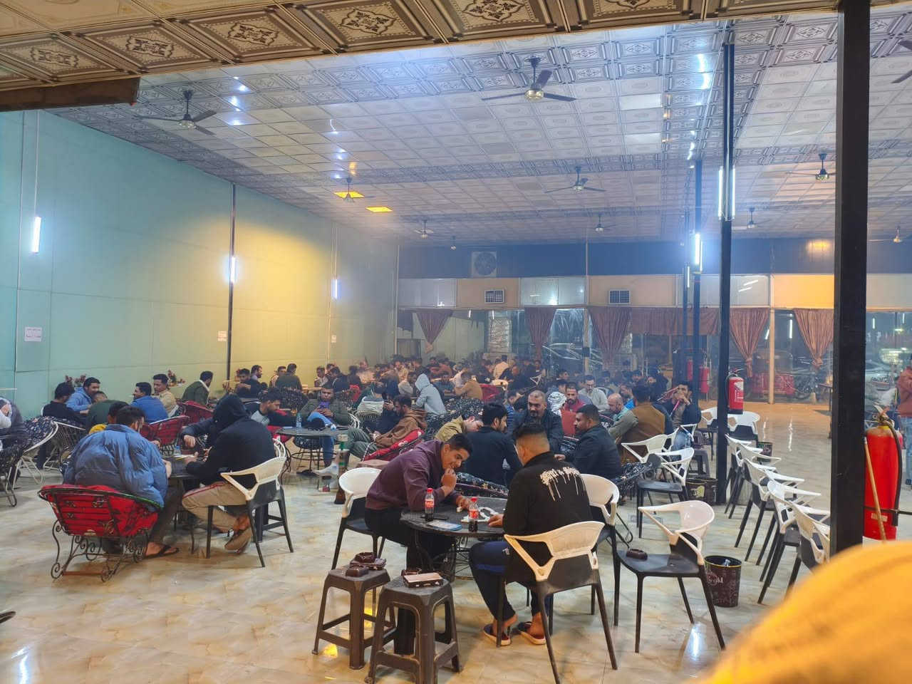 للايجار
#مقهى_ذهب

العنوان حي المعلمين الثانيه مقابل قائم مقاميه عند الجسر الازرق

اجار سنوي فقط

#لاستفسار٠هاتف ***********
