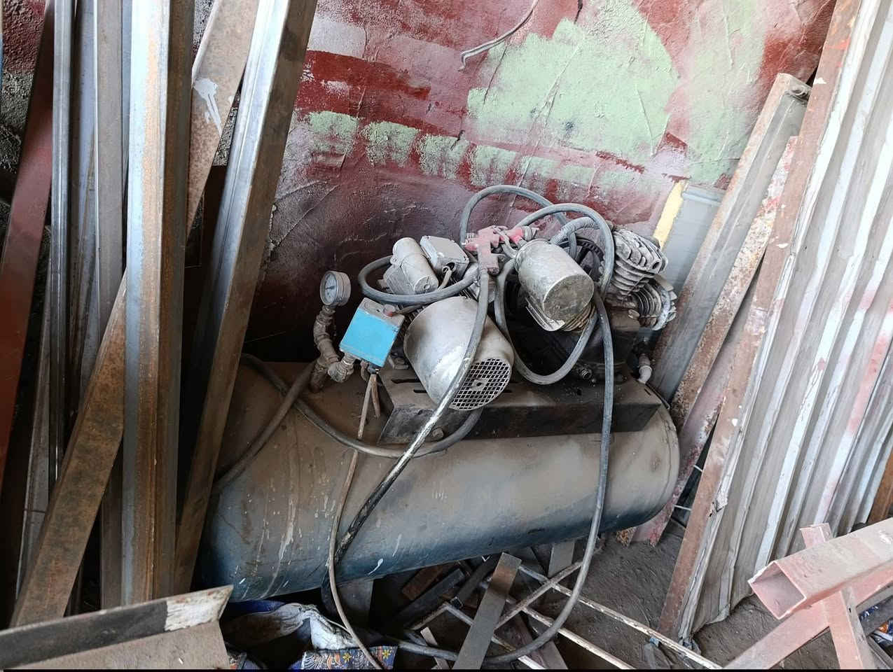 السلام عليكم كتر 7.5حصان ثري فيز 400
كمبريسر 250لتر سنكل فيز 350
مولد 10كيفي 10حصان هندي لا تنقيص ولا تبخير جديدة 700
بغداد الشعلة


**إذا كنت صاحب هذا الإعلان وتريد حذفه لأي سبب، رجاءا أرسل رسالة إلى الدعم الفني**