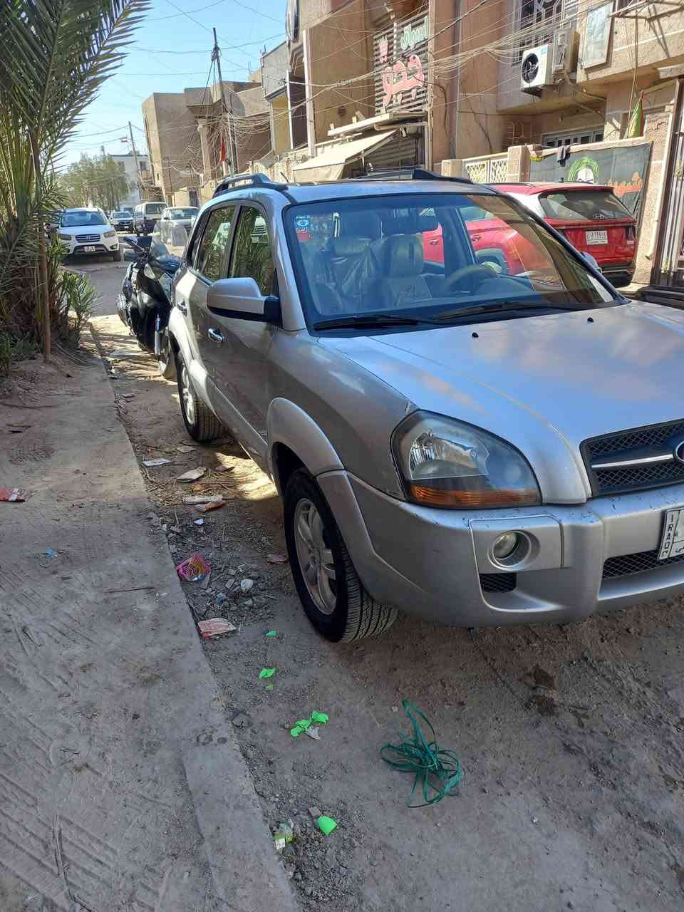 سلام عليكم عندي توسان مديل 2008امريكي محرك ستة سلندر حجم 2700 حادث سيارة جاملغ ايمن بس امامي وبنيد جارد لباقي مكفول رقم بغداد  بسمي تحويل ثاني رقم دولي سيارة بغداد حي اور قرب جامع فردوس سعر 95 ورقة ***********
