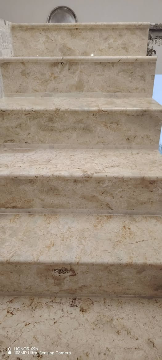 سلام عليكم بيت لبيع حي المنتضر شيشان 110 ع شارع 15 لبيت ثاني بيت عن ركن واجهيه 7 ونزل 18 ونص قاطين بنه جديد شغل دراجه اواله قاطين لبيت استفسار كثر خاص اوتصال ***********
