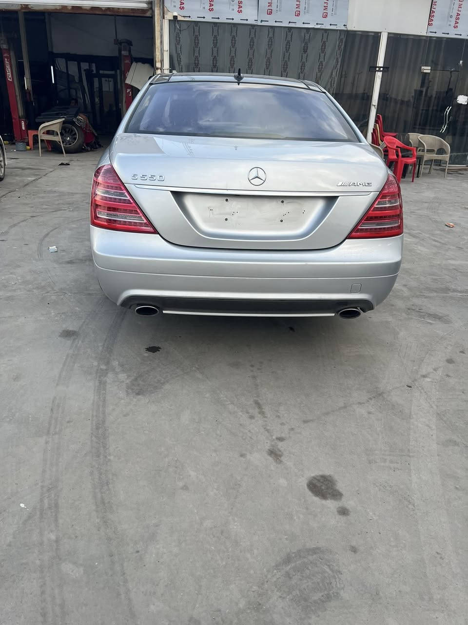 سلامً عليكم
مارسدس   S550 (AMG)
مديل 2008 أدوات حاويه بيه ستماره حجز الكتروني 
فول مواصفات للخير كفاله عامه 
كفاله حادث حادث والصبغ والكص
بنو رامه 
بيبان شفط 
برده خلفيه 
تشغيل بصمه 
رادار امامي 
رويه ليليه 
كفاله كير مكينه  
حداديه بلادي جديده 
ويل كب بلاد AMG
تبريد قطعتين 
كير قفل سرعه 
شاشه 
دبل ماوس  
5بصمات 
كشنات كهرباي امامي خلفي
كشتات جلد 
جام برونزي بلاد
اناره ترحيب 
اشاره بلمرايه 
نضام جوبلس خلفي امامي
السياره جاهزه للترقيم 
مكان السياره بصره 
السعر   120  قابل للتفاوض 
ماجاوب خاص رجان 
لاستفسار التصال  

***********
