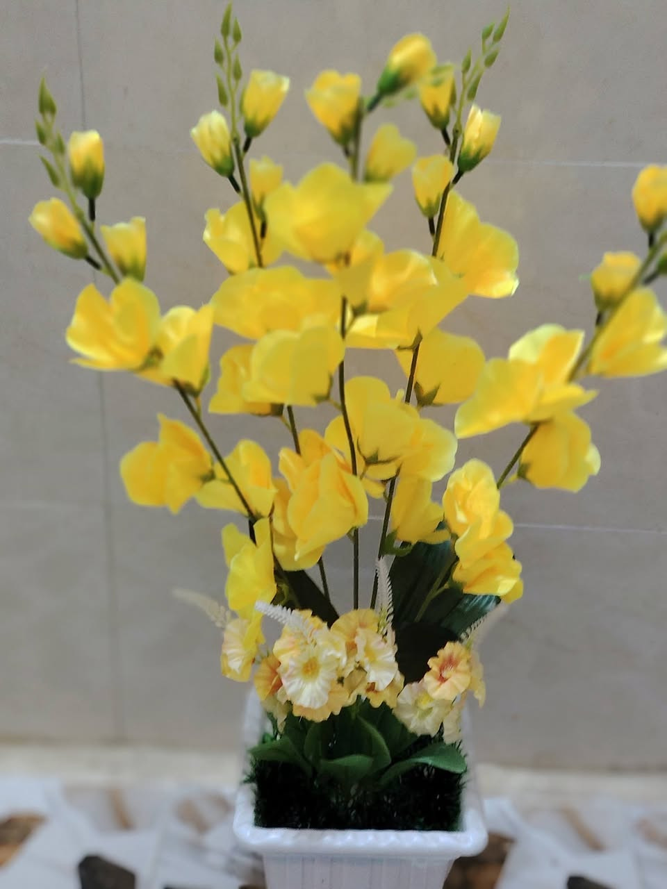 أشجار خضار وسنادين ورد بأشكال جميله وقياسات مختلفه جمله ومفرد للطلب راسل البيج او الاتصال ب الرقم *********** واتساب نفس الرقم
