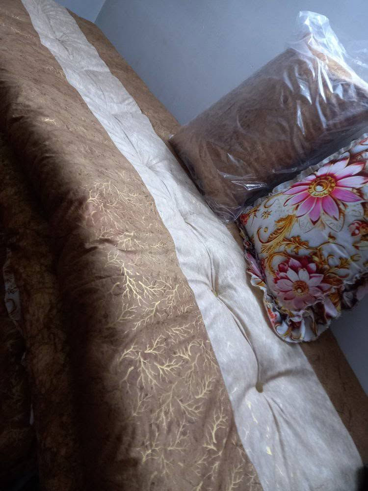 جديد للبيع دواشك اسفنج مميز ثالث دواشك ديباج  وزن ٦كيلو وأكثر معالج للوجع الضهر وقماش  وشغل درجه اولى  الشراي يراسل  وأهلا وسهلا بجميع


**إذا كنت صاحب هذا الإعلان وتريد حذفه لأي سبب، رجاءا أرسل رسالة إلى الدعم الفني**