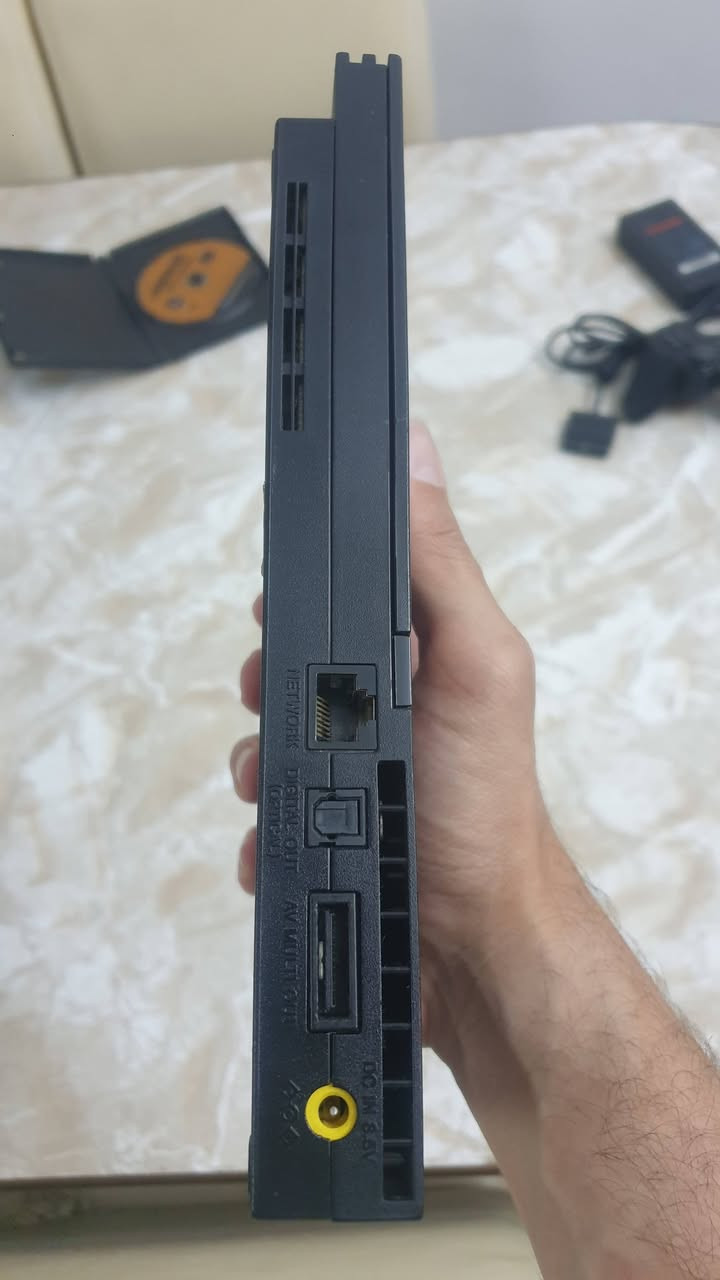 للبيع
بلي 2 سلم ريجن اوربي موديل 77004 SCPH نظيف محور فري ريجن يشغل اقراص اصلية كل الريجنات واقراص كوبي واقراص DVD، سحب العدسة سريع
ويشغل فلاش وهارد اذا تخليله ميموري بيها برنامج
كامل الملحقات من:
فيشة AV اصلية
محولة اصلية
كيبل كهرباء
يدة اصلية نوع A
4 اقراص كوبي وقرص اصلي ريجن اوربي

السعر مع التوصيل 55 الف قفل 🔒 
للحجز على الخاص  
توصيل موجود لجميع المحافظات


**إذا كنت صاحب هذا الإعلان وتريد حذفه لأي سبب، رجاءا أرسل رسالة إلى الدعم الفني**