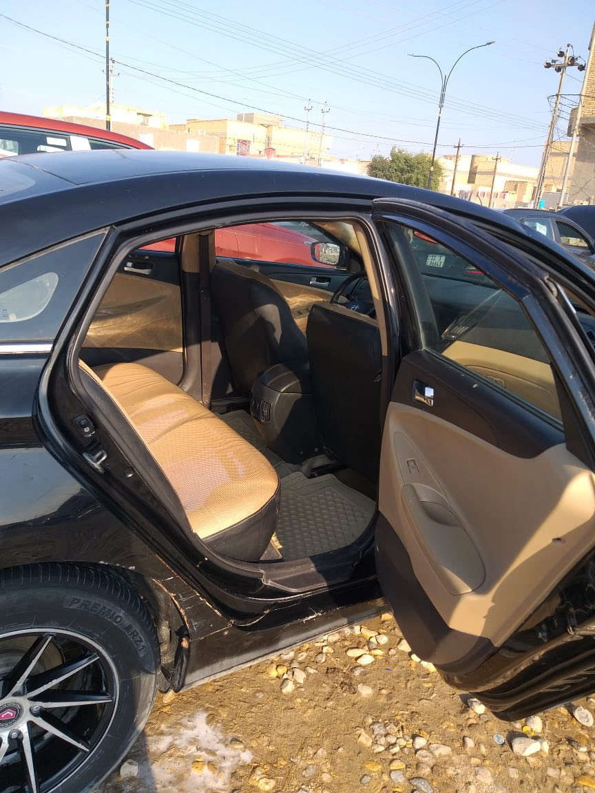 سوناتا 2011 وارد خليجي سياره خير من الله ماناقصه شي مكينه وكير وحداديه كله جديد ونضيف والكشر مثل ماموضح بل صوره رقم بغداد باسمي مداور ثاني يوم مكان سياره ذي قار / شطره  السعر95 وبيه مجال اتصل وتدلل 

الرقم : ‭0786 640 9991‬…..*********** موجود واتساب بل ارقام ثنينهم
