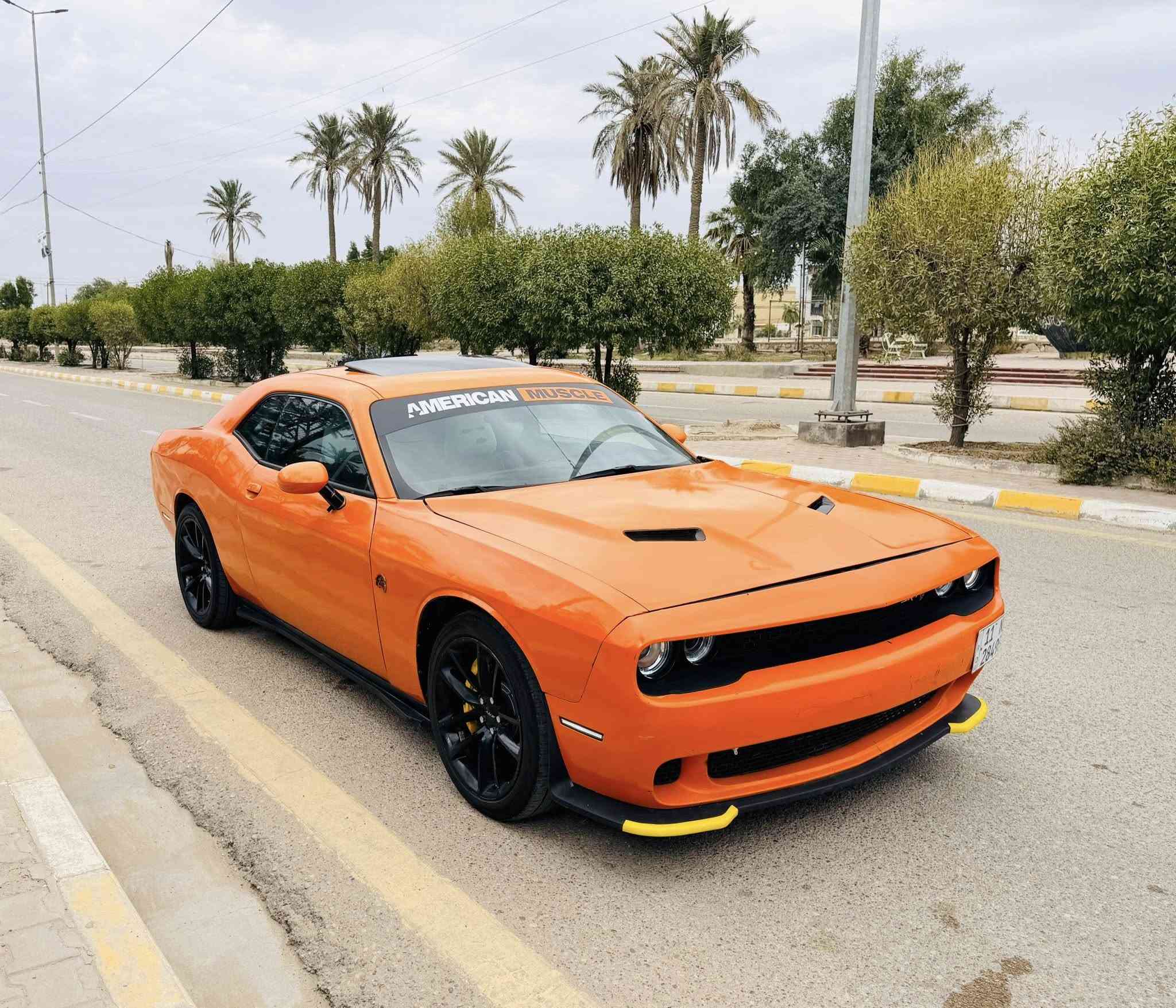 للبيع جالنجر 2014  SXT رقم بغداد انكليزي فول مواصفات فتحه جلد بصمه صور الحادث مرفقه نفس جه الحادث بيه الباب وجاملغ الخلفي بيه صبغ سياره جاهزه كل نقص مابيه مكان العماره السعر 115 ورقه ***********
