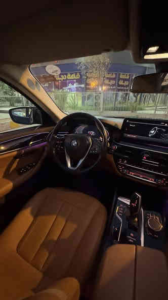 2023 رقم أربيل 
خليجي بدون صبغ
 ما مبدل اي قطعة كلشي بلاد شرط الفحص 
محرك 4 سلندر توين تيربو 
بصمة ابواب و بصمة تشغيل 
‏‎نظام iDrive 8.5 مع Apple CarPlay & Android Auto 
‏‎رادار – كاميرات 360° 
12 لون داخلي على جميع الابواب 
مقاعد فاخرة جلد بيجي اصل 
حساس امامي خلفي 
لايتات زينون  LED فاخر مع كشافات دع
تبريد خلفي قطعتين بالابواب 
لايت كهربائي الحركة 
اشارات في المرايا الجانبية
مرايا جانبية كهرباء شفط
تحكم كهربائي متكامل للمقاعد الامامية 
ذاكرة خزن ميموري 
ستيرن كهرباء 
شاشة كبيرة الحجم 
بصمتين اصليات 
السعر 239 وبيها مجال 
و باقي المواصفات المعروفة 
مكاني النجف الاشرف 
حي الغدير مقابل كرار بركر 
للاستفسار وتساب 👇

‪ 786 079 9860‬
 او اتصل على الموبايل 

***********
