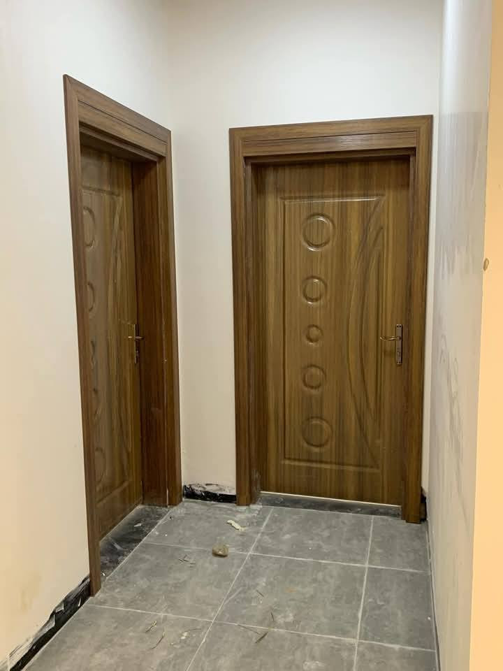 عمل محجرات الدرج بأدارة حمد الجبوري. عمل محجر ملكي جام عادي وايضا متوفر عمل الابواب التركية وشغل درجة اولى  ويوجد تنضيف وغسل المنازل   ***********
