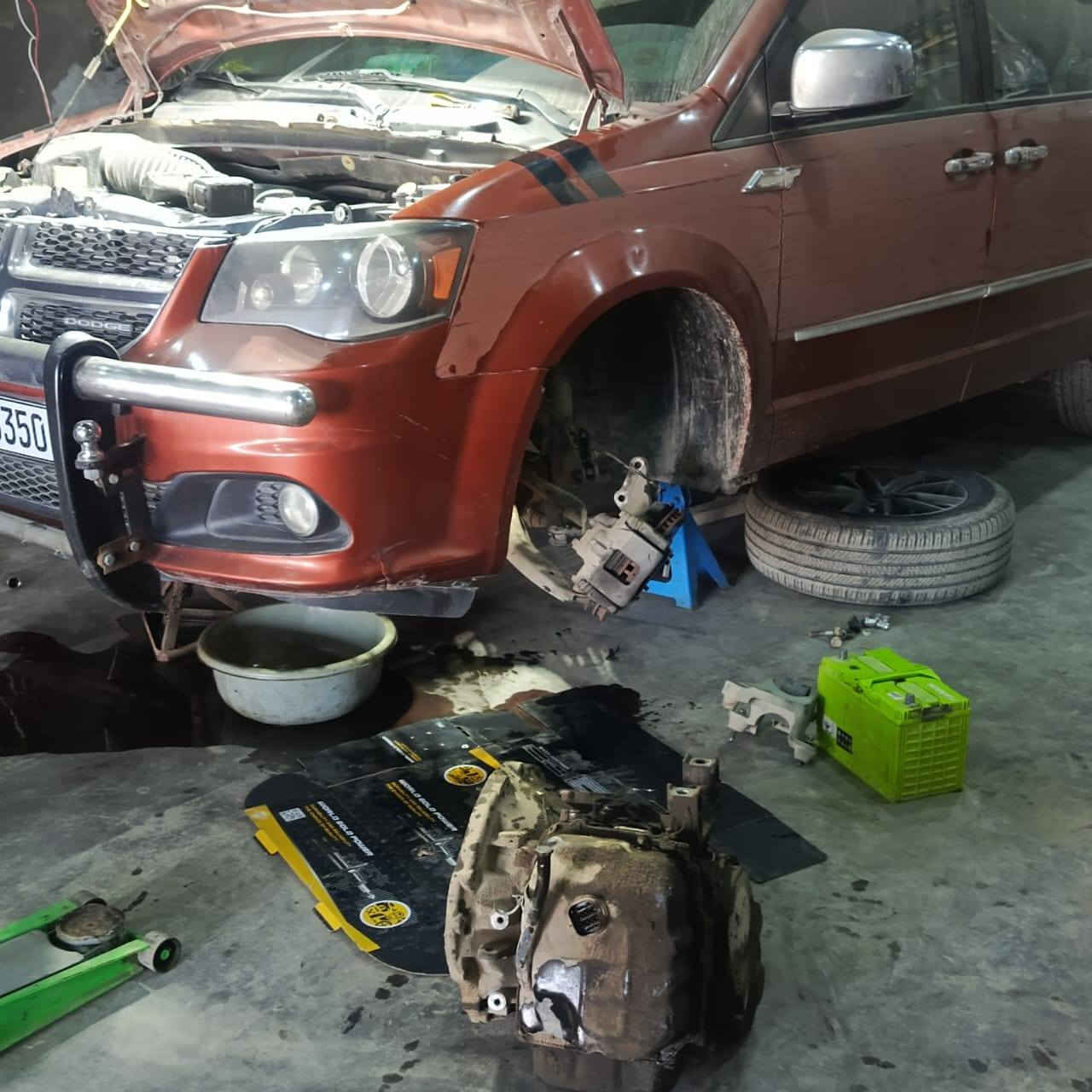 اللهم صل على محمد وآل محمد
ورشة اور لصيانة السيارات ***********
