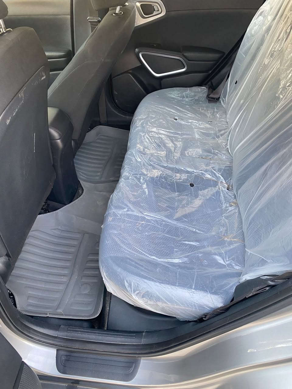 كيا صول مديل 2023 رقم بغداد 
حادث موضح بالصور 
صبغ صفحة كاملة 
السيارة جاهزة وأي نقص مابيها 
مكانها بغداد حي النصر 
السعر 125 بيها مجال للشراي 
اني مكلف بالنشر
بيع فقط بدون مراوس 
رقم صاحب السيارة 

‭***********‬
