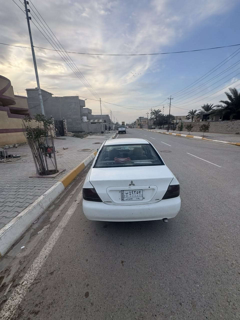 لانسر موديل ٢٠٠٦
سياره مصبوغه عامه جماليه

السياره كامله من كولشي 

تبريد تدفئه

كهربائيات كله كامله

رقم بغداد تحويل ثاني يوم 
السعر ٦٢ 
مكان السياره ديالى

***********
