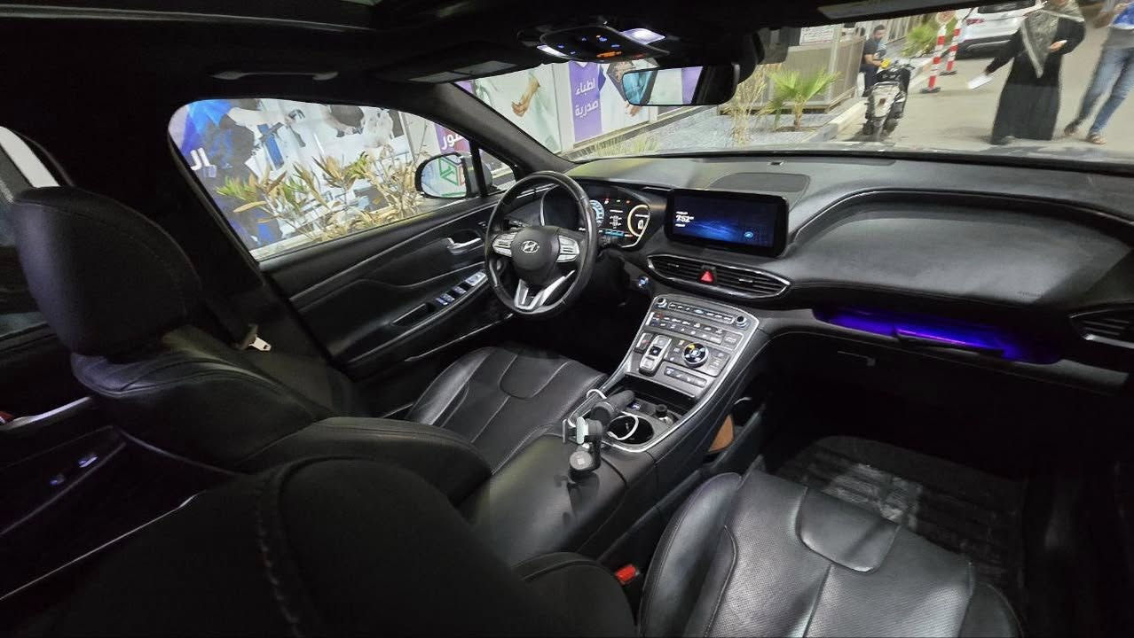 هونداي سنتافي HTrac 2023 (هاترك) لمتد حجم المحرك 2500 تيربو
المواصفات:-

1- مفتاح ذكي بصمة + التشغيل عن بعد .

- نظام اوتو بارك / تقديم و ترجيع السيارة بالمفتاح الذكر

- ك بنظام الار المنة لاص ال ( بو

3- كير ماوس ثانوي لأوضاع القيادة / Drive Mode

Comfort - Smart - Sport

﻿﻿﻿نظام HTRAC الحديث

﻿﻿﻿بنوراما فتحة سقف.

﻿﻿﻿هاند بريك بصمة

Auto Hold- تار

﻿﻿﻿خاصية ISOFIX ايزو فكس قفل الاطفال

﻿﻿﻿نظام مانع الانزلاق

﻿﻿﻿﻿﻿نظام نزول المنحدرات.

﻿﻿﻿﻿﻿نظام اطفاء المحرك () ذاتيا في الازدحامات لتوفير الوقو )

﻿﻿﻿﻿شاشة تدعم Apple Car play و Android وبلوتوث مدمج والأوامر

الصوتية

﻿﻿﻿﻿الداشبورد الكتروني بانماط متغيرة حسب وضعية القيادة

﻿﻿﻿﻿الشاشة الوسطية حجم كبير 12 انج مع دعم الملاحة بالخرائط

وبوصلة للاتجاهات C

wireless شاحن هاتف -15

سعر :: الرد تلقائي

16- مخارج شحن USB وتشغيل الميديا

﻿﻿﻿﻿منافذ للطاقة كهرباء 12فولت ومنفذ 110 فولت

﻿﻿﻿﻿المرايا الجانبية قابلة للطي + نقطة عمياء + هيتر + اشارات

﻿﻿﻿﻿مرايا جانبية بخاصية الترحيب والفتح عند الاقتراب والاضاءة في الضلام

﻿﻿﻿﻿الصندوق كهربائي ذكي يفتح عند الاقتراب

﻿﻿﻿﻿حساسات ضغط الاطارات

﻿﻿﻿﻿حساسات أمامية / جانبية /خلفية

﻿﻿﻿﻿كامرة اضافية لتقنية منع الخروج عن المسار

﻿﻿﻿﻿ميزة التوقف الذاتي للمركبة منعا للاصطدام عند القيادة او الرجوع

﻿﻿﻿﻿المركبة تعيد نفسها للمسار الصحيح عند عدم الانتباه

﻿﻿﻿﻿﻿لايت زينون رباعي العدسات بتقنية High Beam الانارة الذكية +

LED الم

27- بك لايت LED مميز مدعوم بتقنية ضد الضباب لاوضح رؤية

للمركبة 28- خاصية دعم الكاميرات عند تشغيل الإشارة الجانبية لرؤية الزوايا

العمياء

﻿﻿﻿﻿كاميرا دوارة 3D تفاعلية متعددة الاوضاع

﻿﻿﻿﻿اضاءة داخلية LED تقنية Ambient Light متعددة الالوان

﻿﻿﻿﻿مرآة داخلية بخاصية التعتيم الذاتي

﻿﻿﻿﻿سستم صوت هارمن كاردن 10 سماعات محيطية مع دمام وتويترز

﻿﻿﻿﻿نظام القيادة الذاتي الذكي في الشوارع المخططة

﻿﻿﻿﻿مثبت السرعة Cruise وميزة التباعد عن المركبات

﻿﻿﻿﻿خاصية المايك للسائق للتحدث مع الركاب في الخلف

﻿﻿﻿﻿حساس حراري بسقف السيارة بتحذير صوتي في حال نسيان الاطفال في المركبة

﻿﻿﻿﻿قفل الابواب والنوافذ / خاصية عدم العبث للاطفال

﻿﻿﻿﻿القفل المركزي للابواب وعدم الفتح عند مرور مركبة بشكل قريب من السيارة

﻿﻿﻿﻿مقعد السائق خاصية الخزن وميزة الخروج المريح عند الاطفاء

﻿﻿﻿﻿المقاعد الامامية كهرباء + تبريد + تدفئة

﻿﻿﻿﻿المقاعد الخلفية تدفئة

﻿﻿﻿﻿الداخل جلد بلون الاسود

﻿﻿﻿﻿ستائر جانبية

﻿﻿﻿﻿ستيرنغ من الجلد حياكة مع تحكمات وميزة تدفئة المقود

﻿﻿﻿﻿شفتات رياضية بالمقود

﻿﻿﻿﻿التبريد والتدفئة تحكم شاشة وتحكم يدوي ايضا

﻿﻿﻿﻿التبريد امامي خلفي مناخ منفصل

﻿﻿﻿﻿بردات أبواب خلفية وكذلك في الصندوق

﻿﻿﻿﻿قبضات أبواب ألمنيوم مع خاصية الانارة ليلا

﻿﻿﻿﻿حساس لمس ابواب لفتح وغلق باب السائق والراكب

﻿﻿﻿﻿ماسحات امامية حساس / تشغيل تلقائي وسرعة حسب غزارة المطر

﻿﻿﻿﻿ماسحة خلفية حساس / تشغيل تلقائي عند المطر

﻿﻿﻿﻿اريل نفكيتر مدمج بتقنية التقاط بث الراديو HD

﻿﻿﻿﻿الصندوق كهربائي ذكي يفتح عند الاقتراب


**إذا كنت صاحب هذا الإعلان وتريد حذفه لأي سبب، رجاءا أرسل رسالة إلى الدعم الفني**