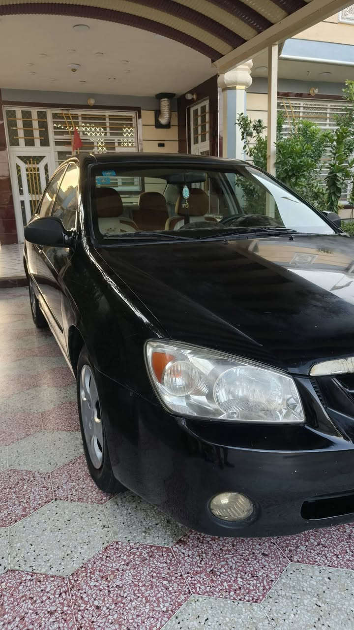 سلام عليكم للبيع سبكتره موديل 2006 لون اسود رقم بغداد إنكليزي بسمي تحويل مباشر مكينه 2000 صدر أمامي خلفي جديد تخم تاير جديد تبريد ثلج سياره بيه صبغ موضح بل سونار داخل المنشور وبيه جراد قليل سياره حلوه ومال جناي السعر, 63 وبيه مجال للشراي قليل العنوان ديالى خان بني سعد  إخوان اني مكلف بل نشر اتصل عله صاحبه للاسفسار اتصل🗣📲📞
 ***********
