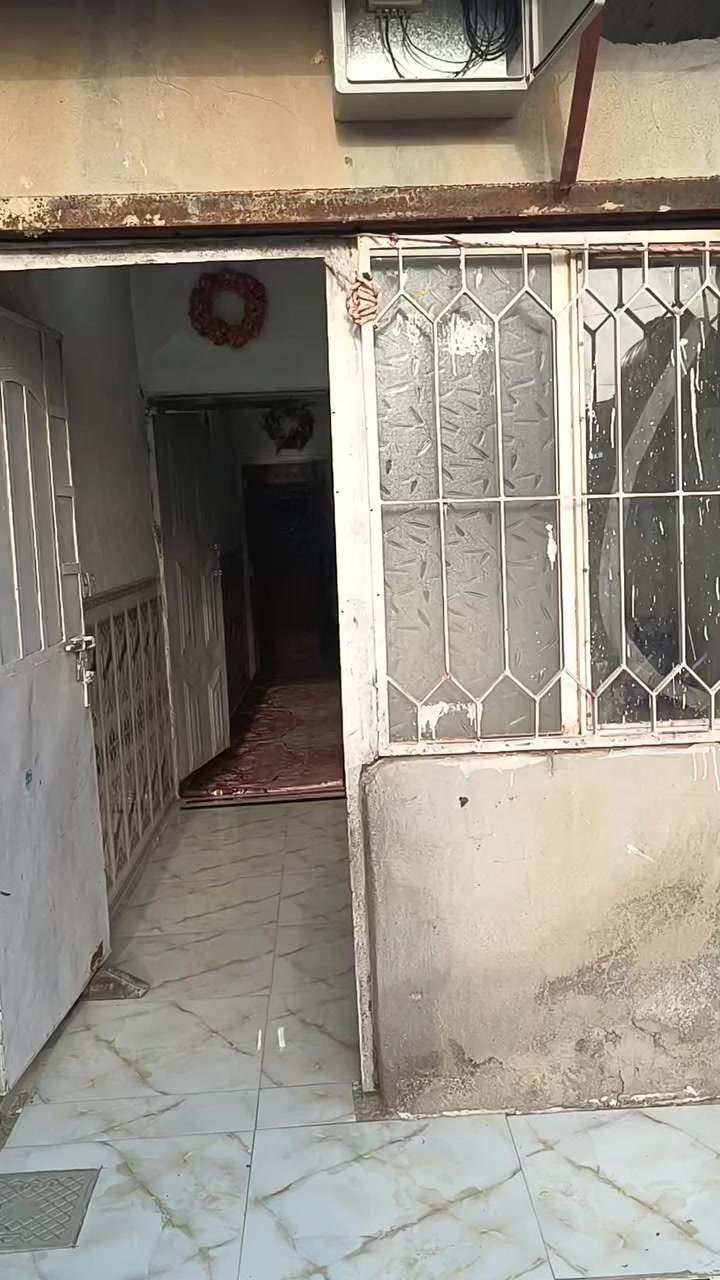 بيت للبيع بحي الخطيب بسعر مناسب استفسار ***********
