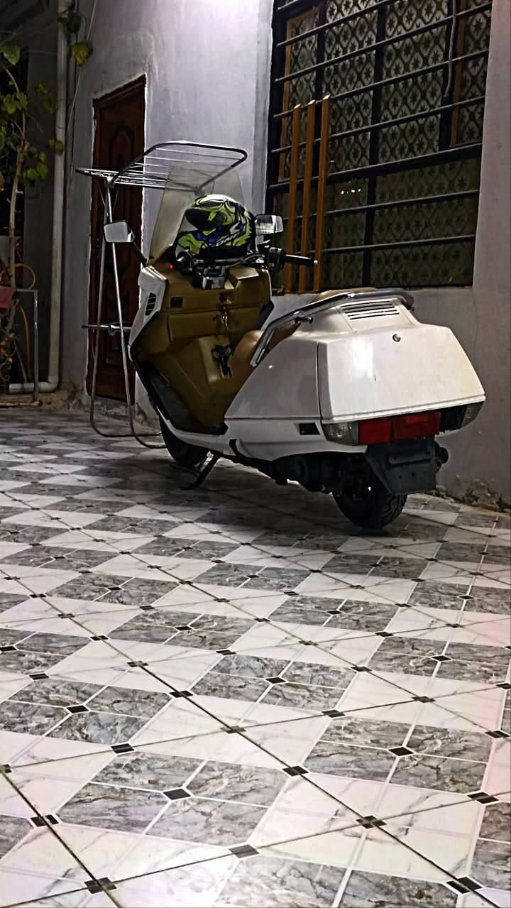 سلام عليكم هوندا فيوجن للبيع دراجه تعمير جديد لايت زنون تحكم بجهاز اشاير زنون ابيض تخم تاير معدل فوك110دراجه مال جناي السعر1250وبيه مجال اي ستفسار خاص مفتوح❤️


**إذا كنت صاحب هذا الإعلان وتريد حذفه لأي سبب، رجاءا أرسل رسالة إلى الدعم الفني**