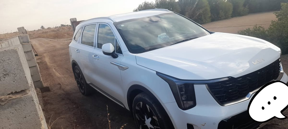 السلام عليكم توجد سورنتو موديل ٢٠٢٥ رقم بغداد مكفوله كفاله عامه ماشيه ٩٠٠٠ فقط  كير ماوس ٥عدسات ويل ٢٠ دادشو فول مواصفات بدون بنو راما العنوان بغداد اليوسفية ناحية الرشيد رقم الهاتف *********** ***********
